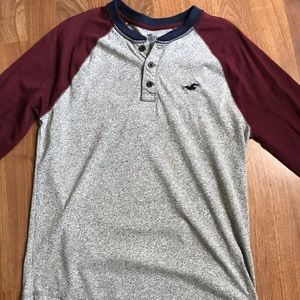Men’s Hollister long sleeve shirt